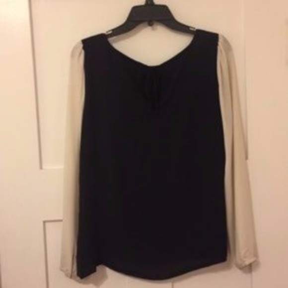 Ann Taylor LOFT Black & White Long Sleeve Blouse - Picture 3 of 3